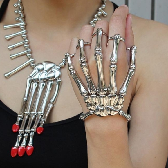 1 Skeleton Hand Bracelet silver tone - Picture 2 of 7